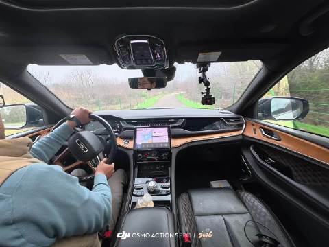 大切诺基动态表现获赞，转向精准尾部灵活