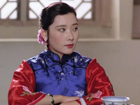 张艺谋陈凯歌镜头审美差异，何赛飞脸型呈现不同风格