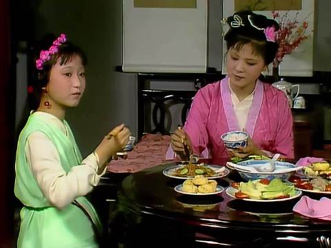 晴雯悲剧揭示远离低认知人群重要性