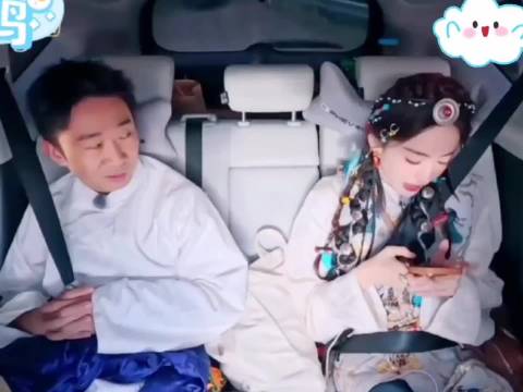 好羡慕杨迪有娜扎这么漂亮的朋友，娜扎还说让杨迪养她，好甜