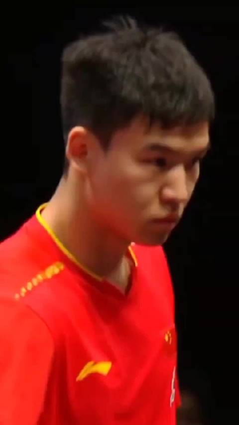 向鹏0：3不敌张本智和，止步男单32强，也是国乒首位一轮游的选手向鹏