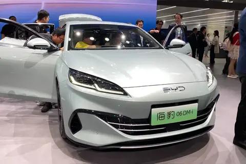 充电5分钟,狂奔400公里?比亚迪海豹08把“吹牛”变成了现实?