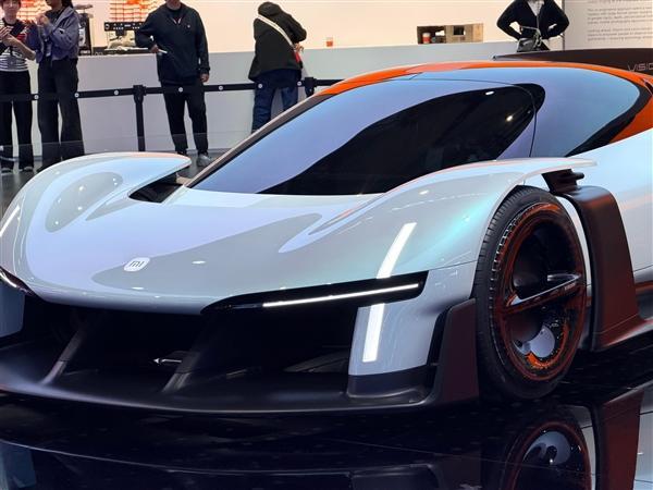 小米超跑线下实车曝光 概念车亮相MWC