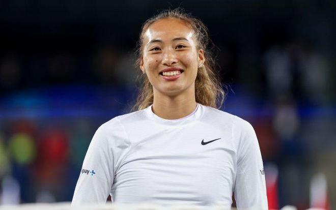 郑钦文斩获WTA年终奖项！突破新星当之无愧，澳网将临时更换教练