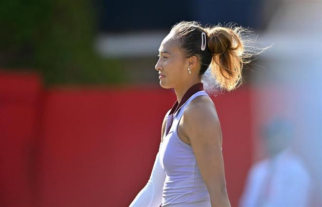 郑钦文说“现在我的鞋已经到位了”