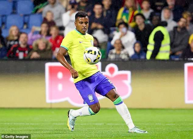 状态大热的罗德里戈,却没入选帕尼尼世界杯巴西队球星卡专辑