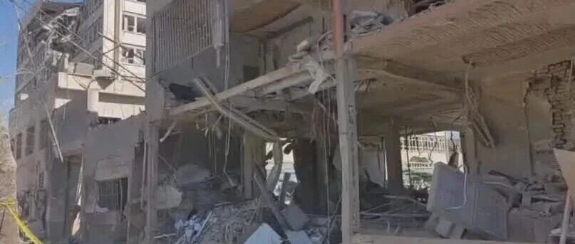 以军向伊总统府等处投掷“大量弹药”，伊朗袭击美驻沙特使馆，最新动态→