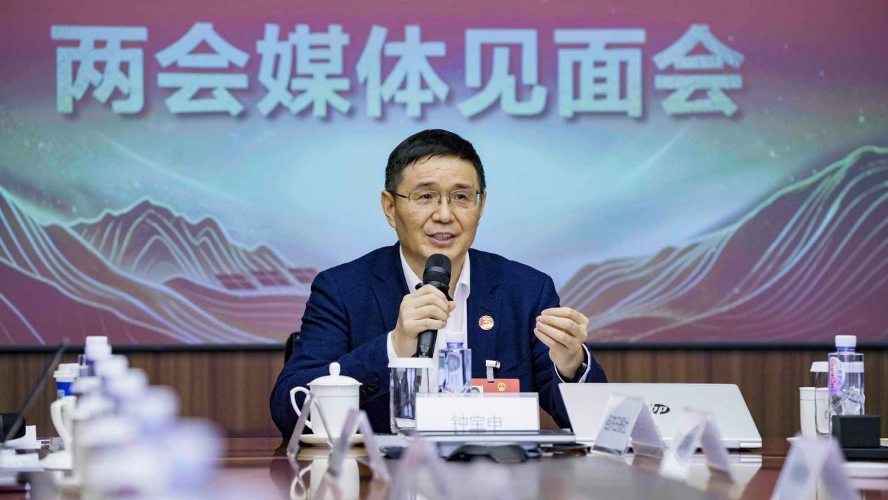 【财眼观两会】钟宝申代表：工厂直接实施绿电直连完全可行