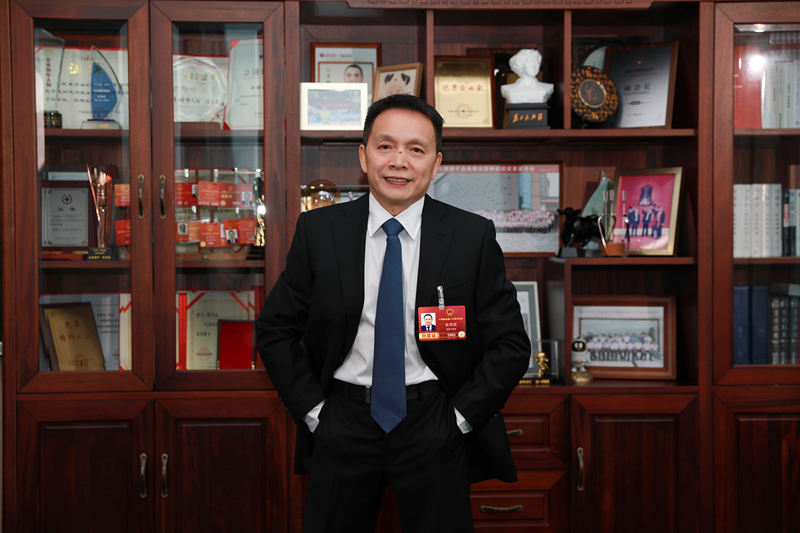 全国人大代表、盐津铺子食品股份有限公司董事长张学武。