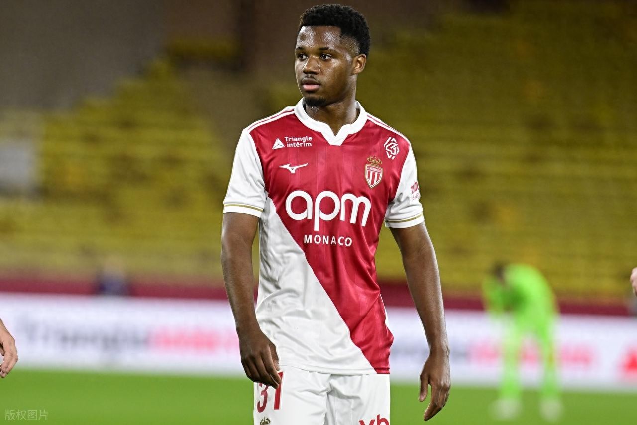 2-0,24岁阿森纳旧将闪耀法甲:利剑出鞘,率队3连胜逼近法甲前四