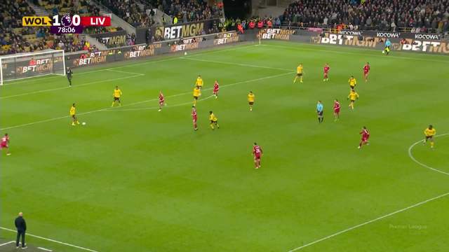 杰拉德评范迪克防守失误，称其应更强硬