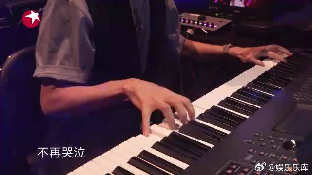 杨丞琳詹雯婷即兴合唱《我们的爱》，最后的拥抱好温暖