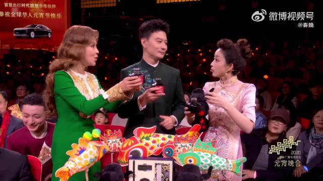 撞脸撒贝宁的黑脸包大人火出圈