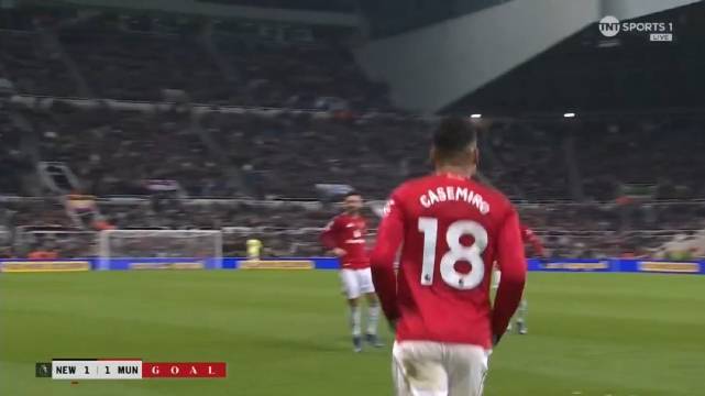 B费本赛季第4次助攻卡塞米罗，单定点助攻次数最多的组合