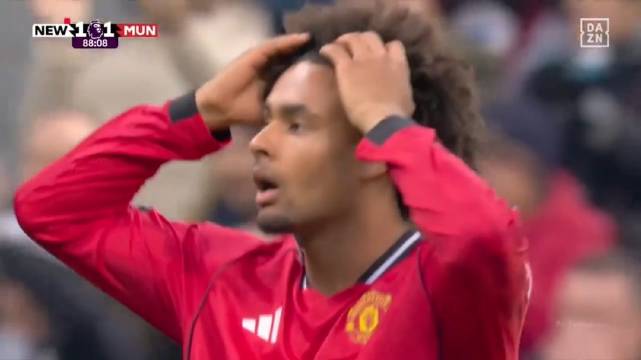 齐尔克泽落叶球破门，纽卡快攻战术显效