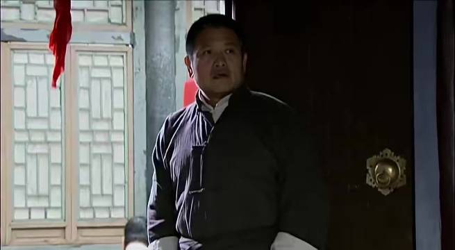 大宅门:白敬业对着老婆趾高气昂，看到老爹回来，立马吓得话都说不明白！