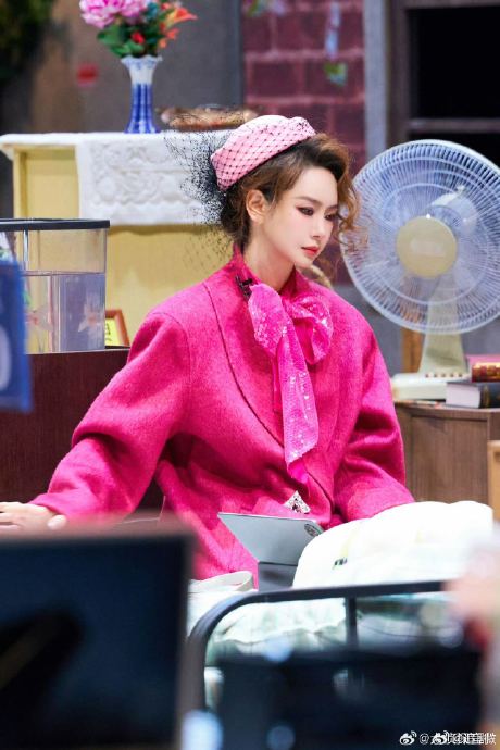 网友为何普遍认为戚薇和王鸥“试密码失败”的场景很真实且有共鸣？