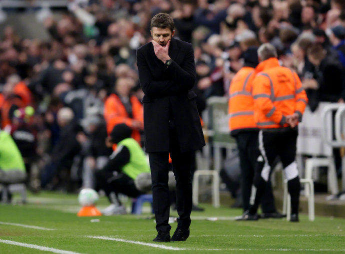 补时神剧本！曼联多打一人遭绝杀，卡里克首败不败纪录终结