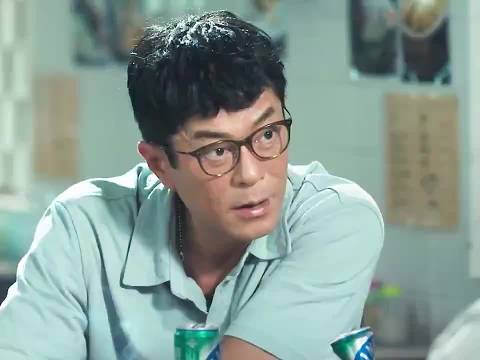 男人是名私家侦探，没想到接了一笔大单被侦查对象竟然是自己的老婆