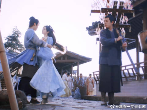 笑得好难受，这男女主四集八百个假动作！管你甜的虐的，我追定了