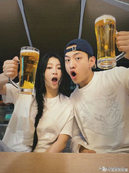 李嘉格男友分期购买耳环的具体经过是怎样的？