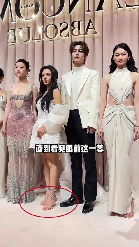 女星身高比拼内卷，白鹿力压何瑞贤，赵露思关晓彤显拼劲