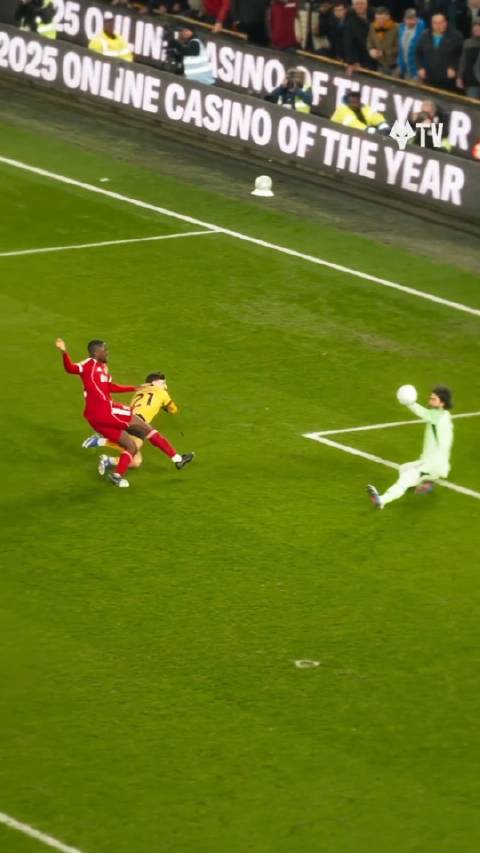 杀不死我的只会让我更加强大 伤愈复出后，他在绿茵上的步履更加梦幻