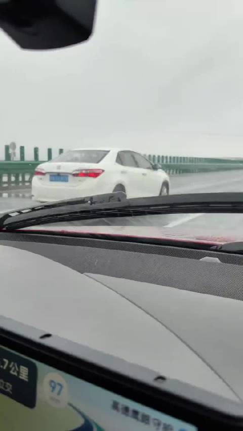 为什么卡罗拉在高速上跑不动？