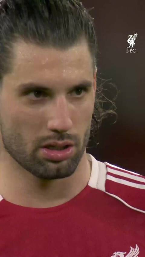 无解弧线，八号决战技 索博斯洛伊对阵曼城的进球入围英超二月最佳进球候选