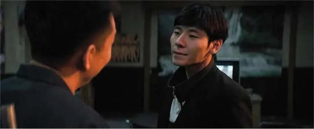 蒋奇明这股工地风,狠狠刮中我的心巴