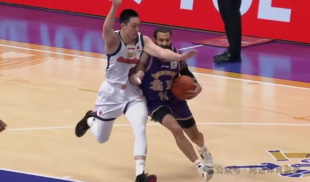4分险胜北控!广东3人满分全员杀红眼,狠人杜锋逼出最强萨林杰