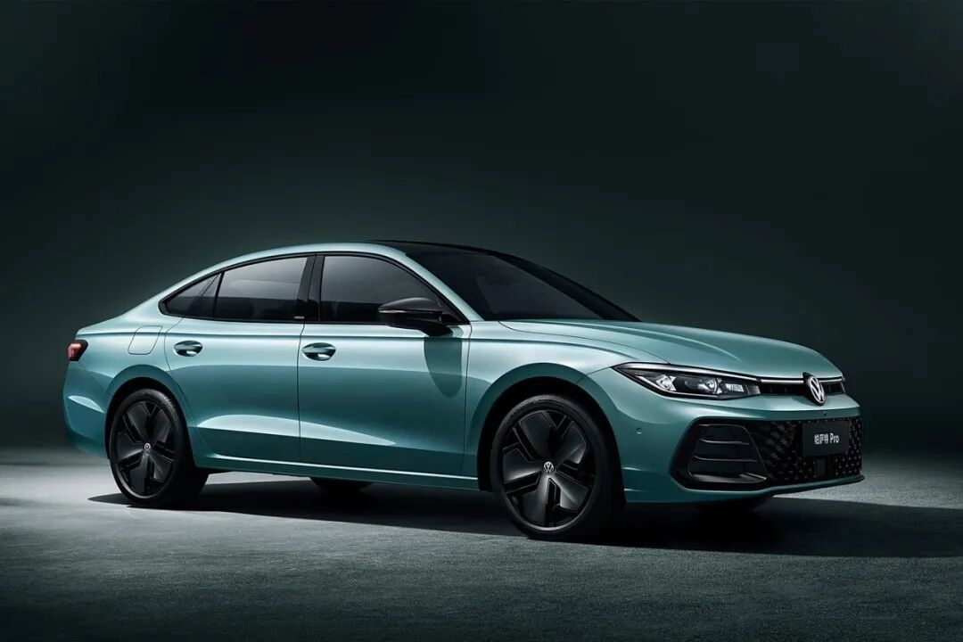 2025年轿车销量:轩逸退位,新能源包揽前三,SU7第八