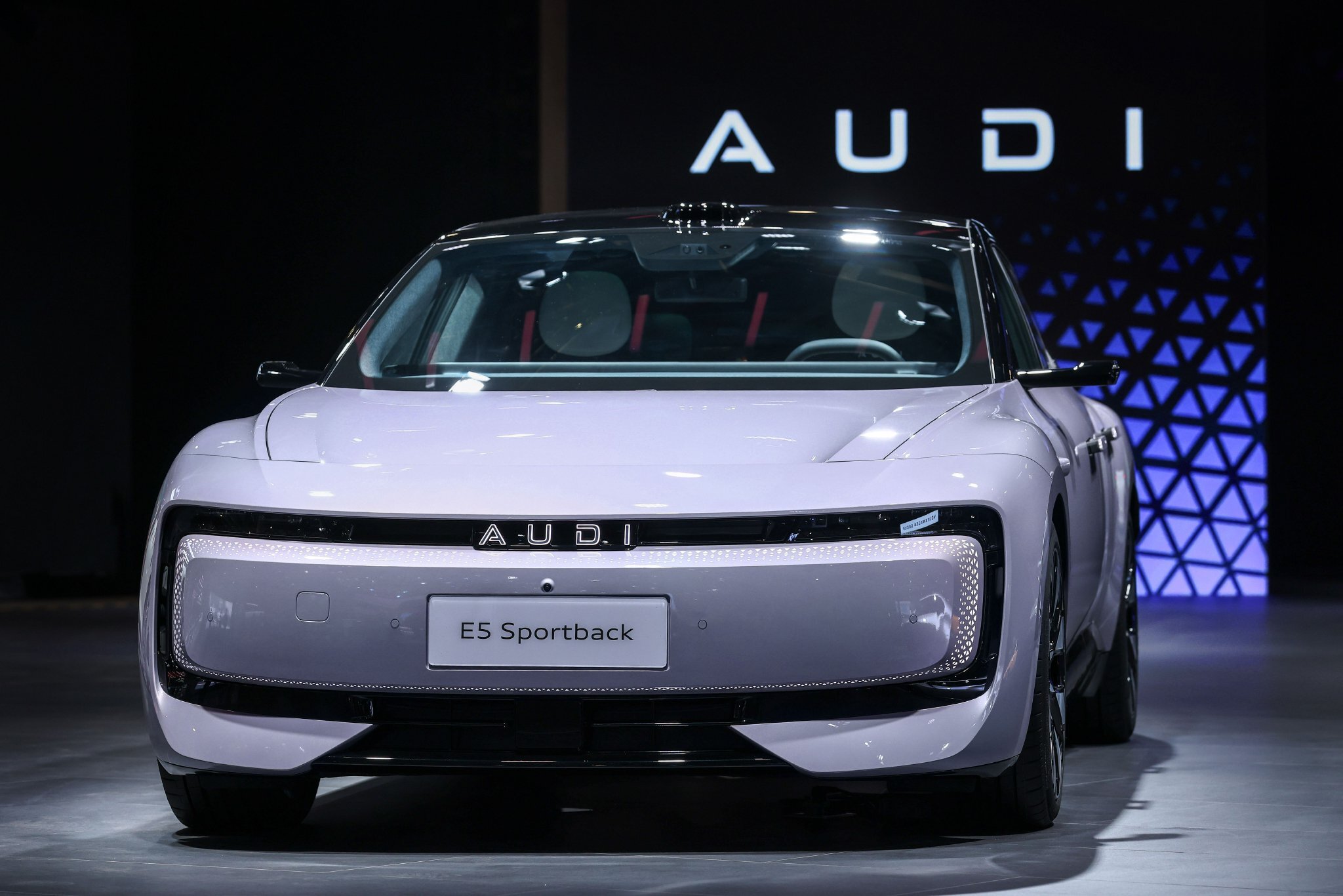 吹响“反攻”号角!揭秘2026最强年度车,奥迪E5 Sportback