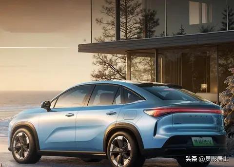 新能源混动路线大决战：增程赢了，多挡插混输了