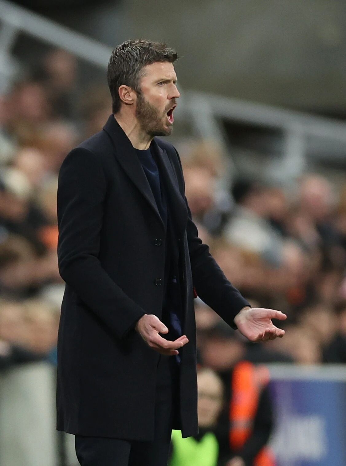 愤怒卡里克赛后不理曼联球员！又一将受伤雪上加霜，错误换人致败