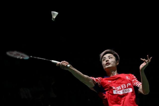 石宇奇追平30年来一尴尬纪录 更该追问的是他为何首轮就遭遇世界第12