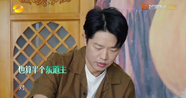 向往：何炅黄磊体验内蒙古特色早餐！玲花点菜点了一本菜单？