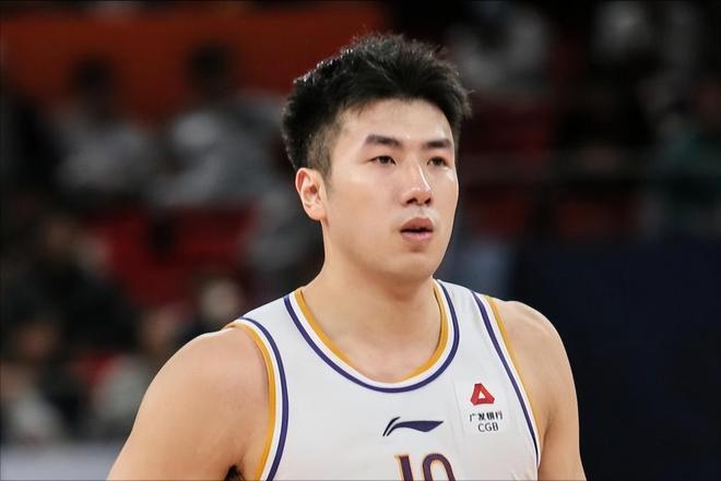 北控队疯了吗？顶薪续约6分球员，郭昊文签约常林转会