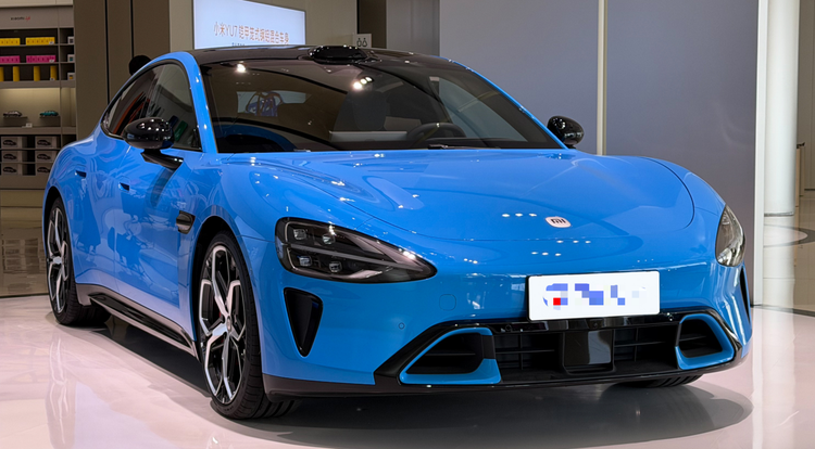 新款小米SU7车评:全面进阶,把顶配体验下放到每一款