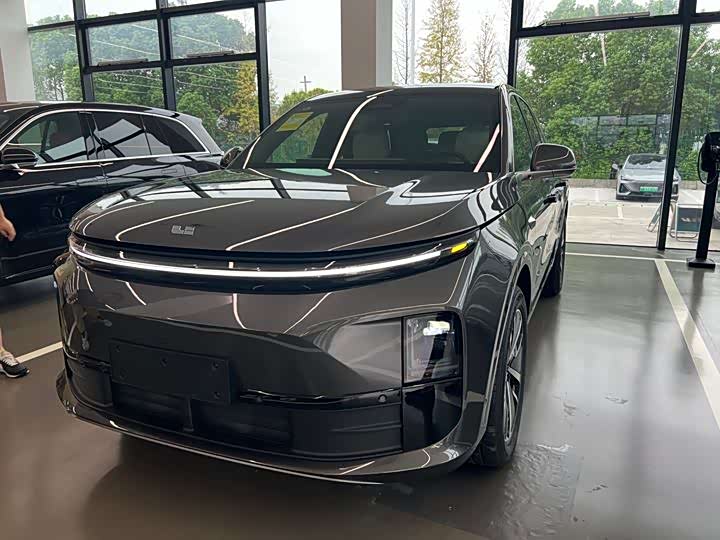 综合续航1390km高阶智驾,理想L6如何定义家庭出行新标杆?