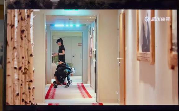 郑钦文谈澳网退赛，在洗手间痛哭许久