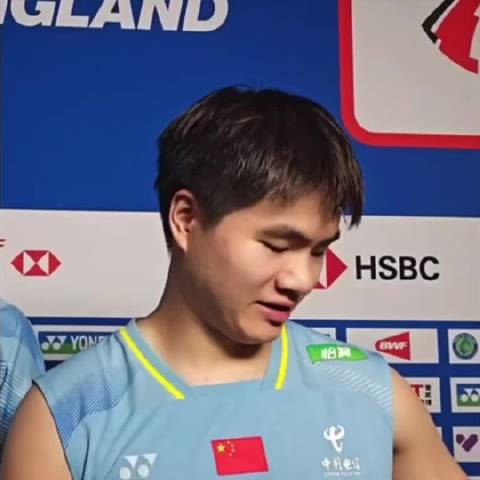 全英赛梁伟铿专注自我不推责风向