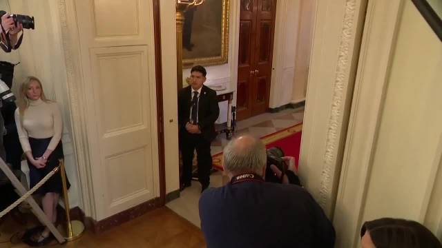 特朗普在白宫接见梅西及迈阿密国际队