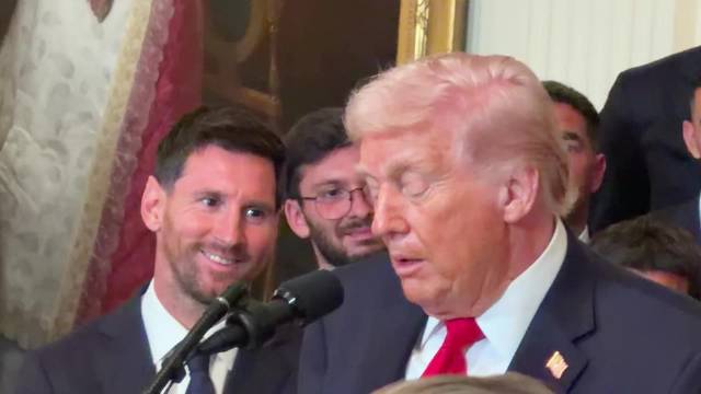 特朗普宣布迈阿密古巴流亡者将返故土，梅西在场