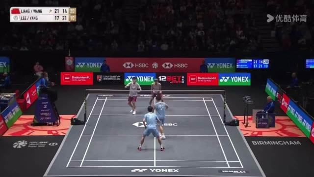 梁伟铿王昶鏖战三局晋级全英赛八强