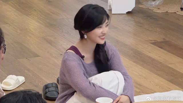 看沈月新剧，突然出现孟子义惊呆李雪琴：咋哪都有孟姐呢