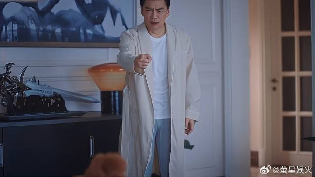 狗子行为反常，总裁见眼前一幕崩溃，当场拉去绝育