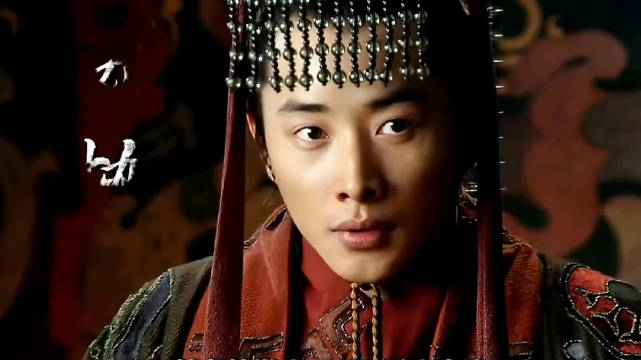 汉献帝见刘备下跪即发问，新三国众星演绎