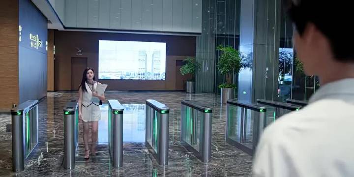 狙击蝴蝶:李雾先斩后奏报志愿，岑矜怪他太冲动，得知原因原谅他！