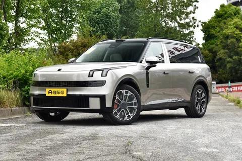 领克900 深度评测:30 万级 D 级 SUV 的全能选手?